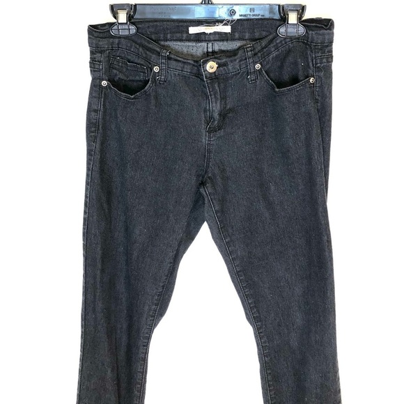 2/$15 Forever 21 - Low Rise Jeans - Picture 3 of 6